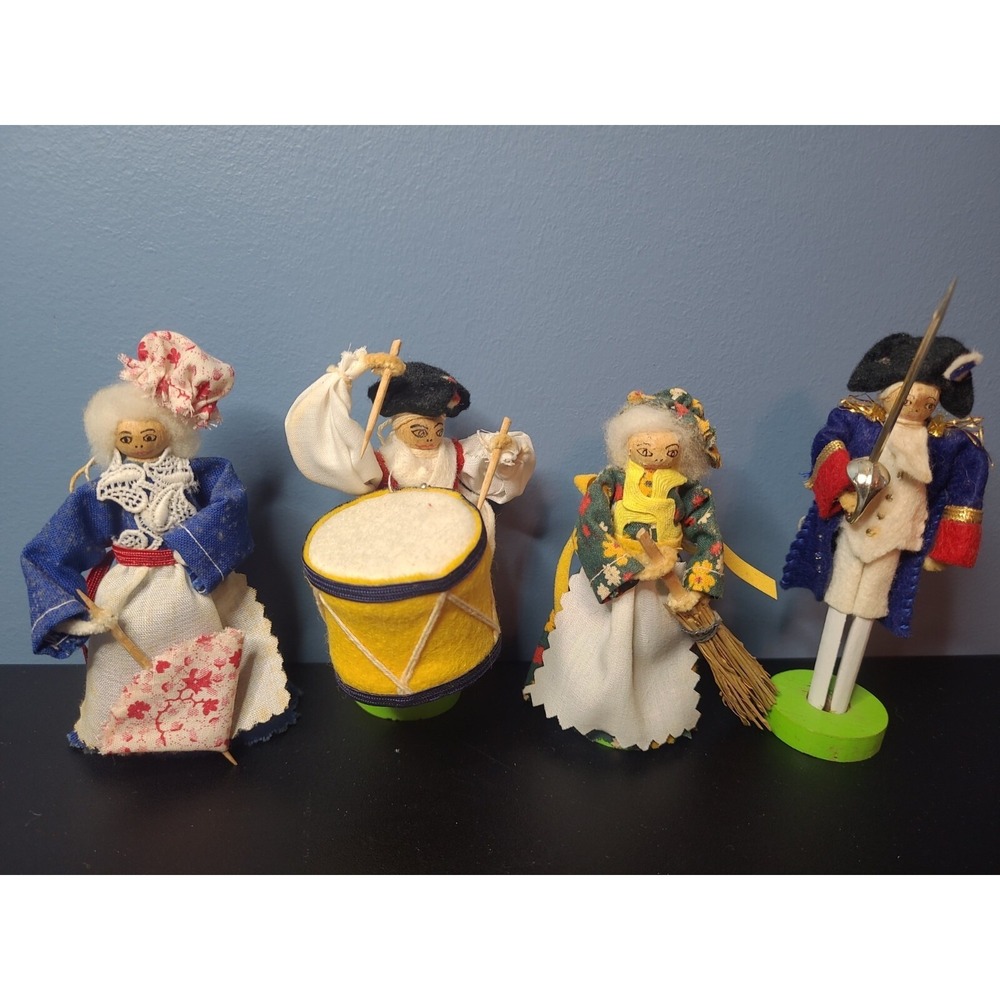 Set‎ of 4 Wooden clothes pin dolls hand made clothes & accessories, Details